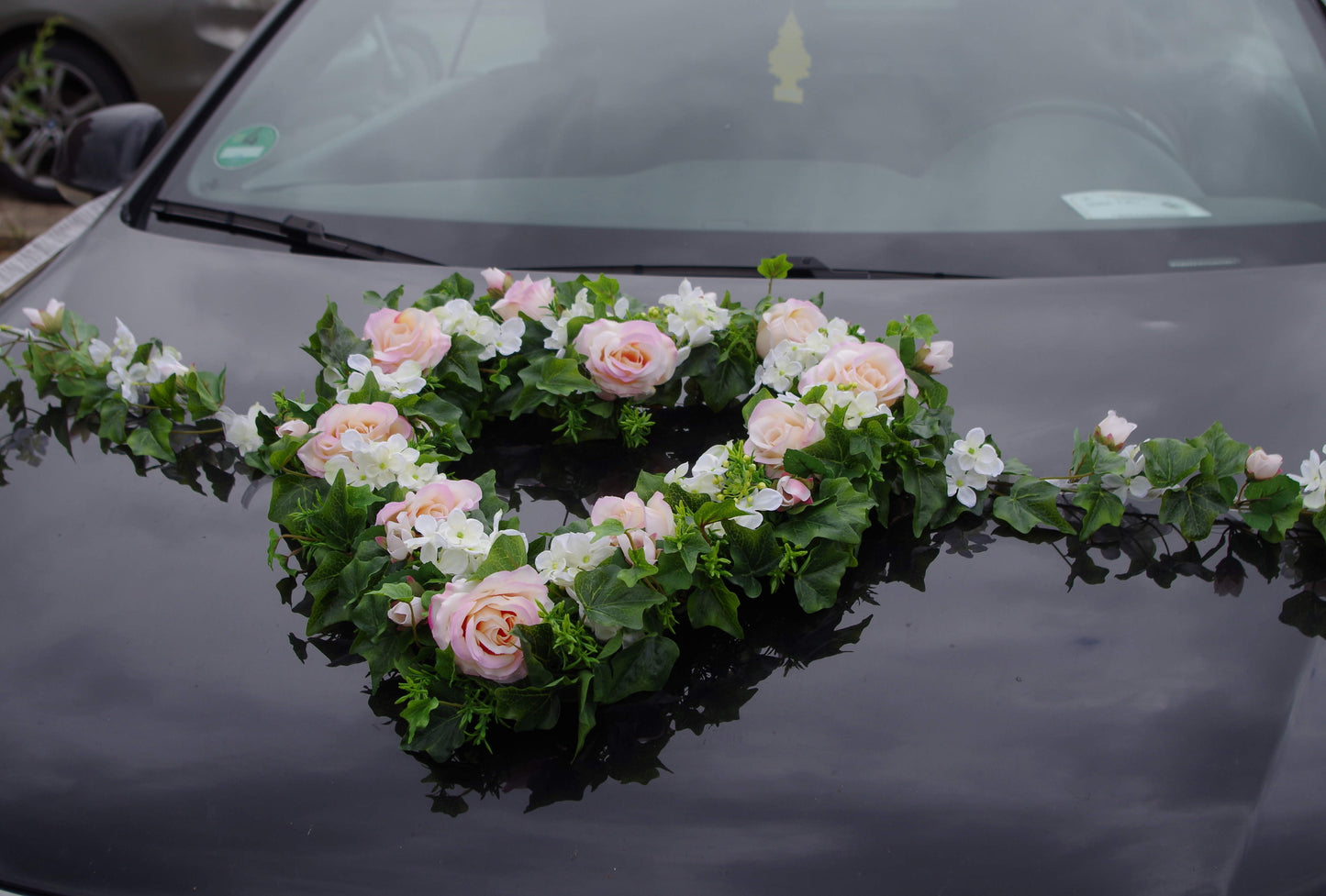Autoherz wuschig mit Seitenarmen Rosen