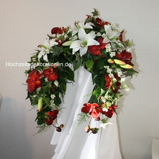 1020 Brautstrauss asymetrisch offen