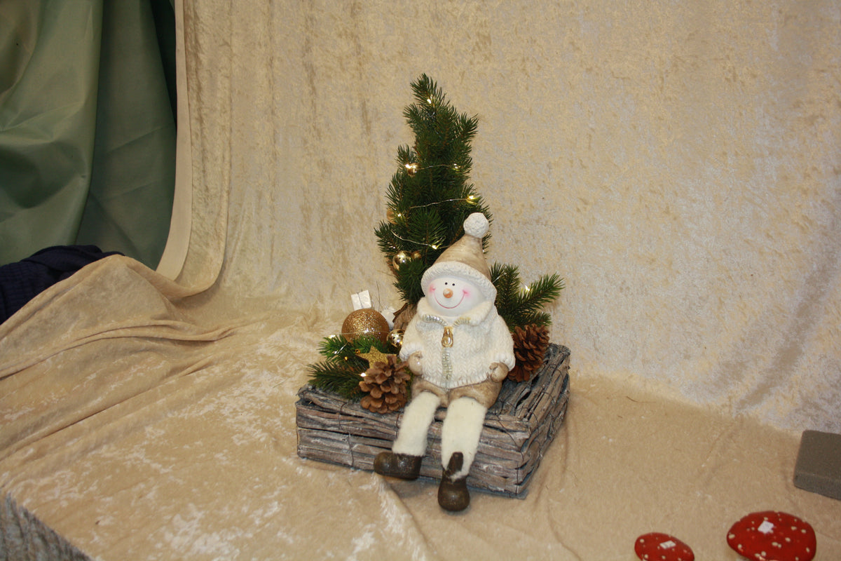 8052 Artificial Christmas tree arrangement with snowman, single item
