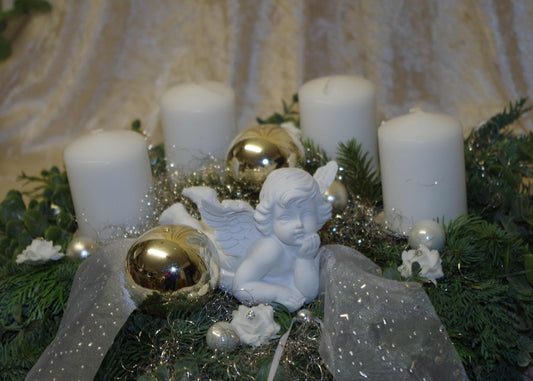 8009 frischer Adventskranz Engel weiss silber