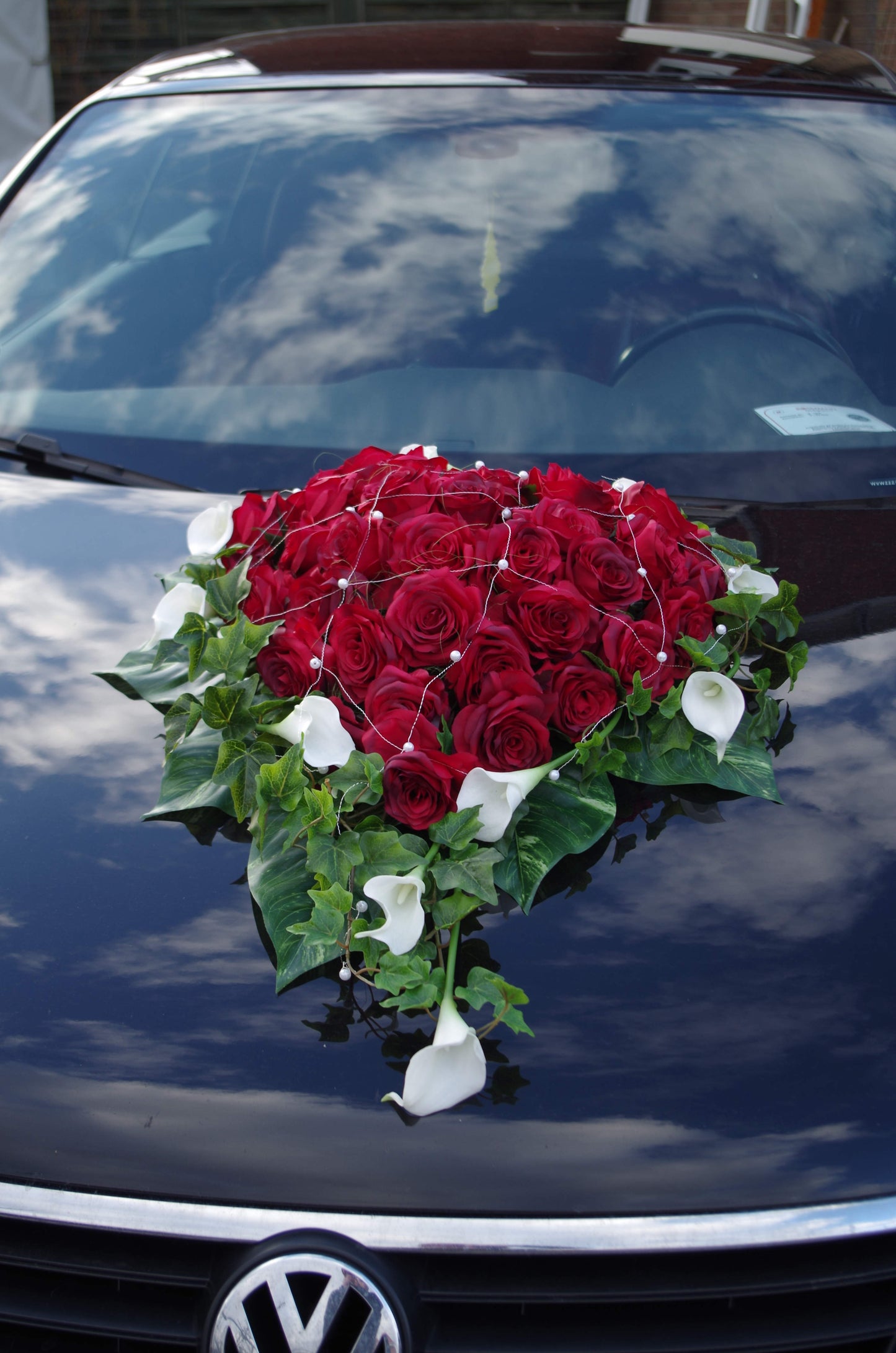 Autoherz mit Callas und Rosen gross rot