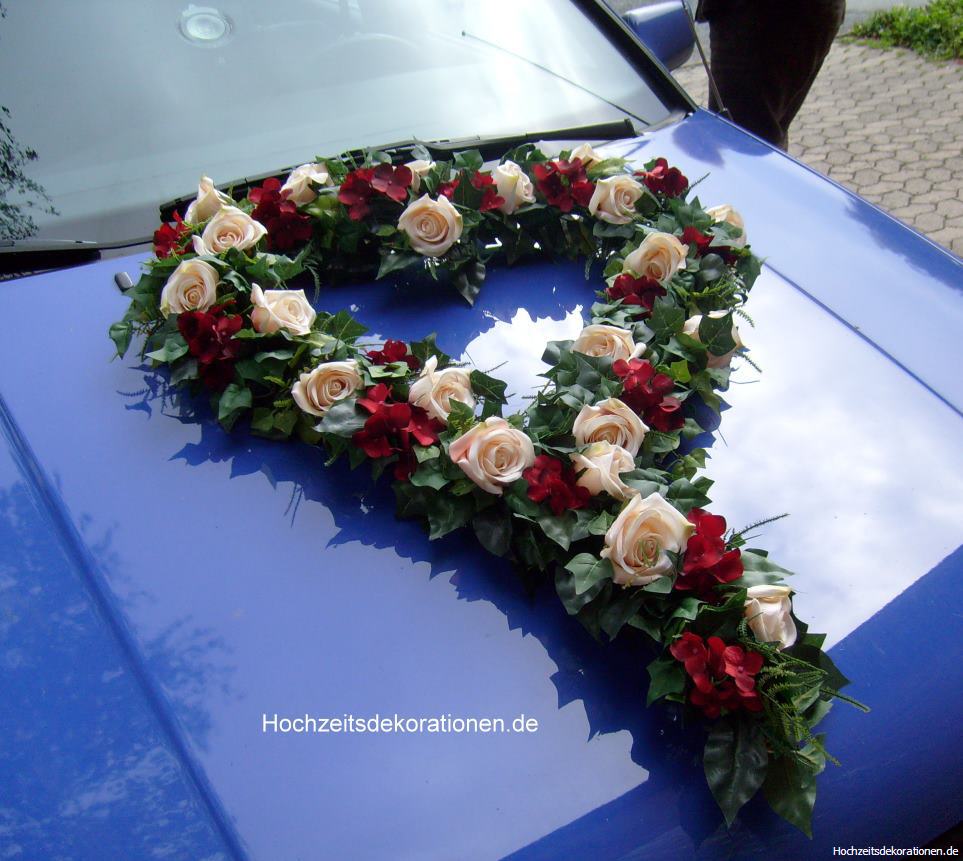 Autoherz mit Ranke unten