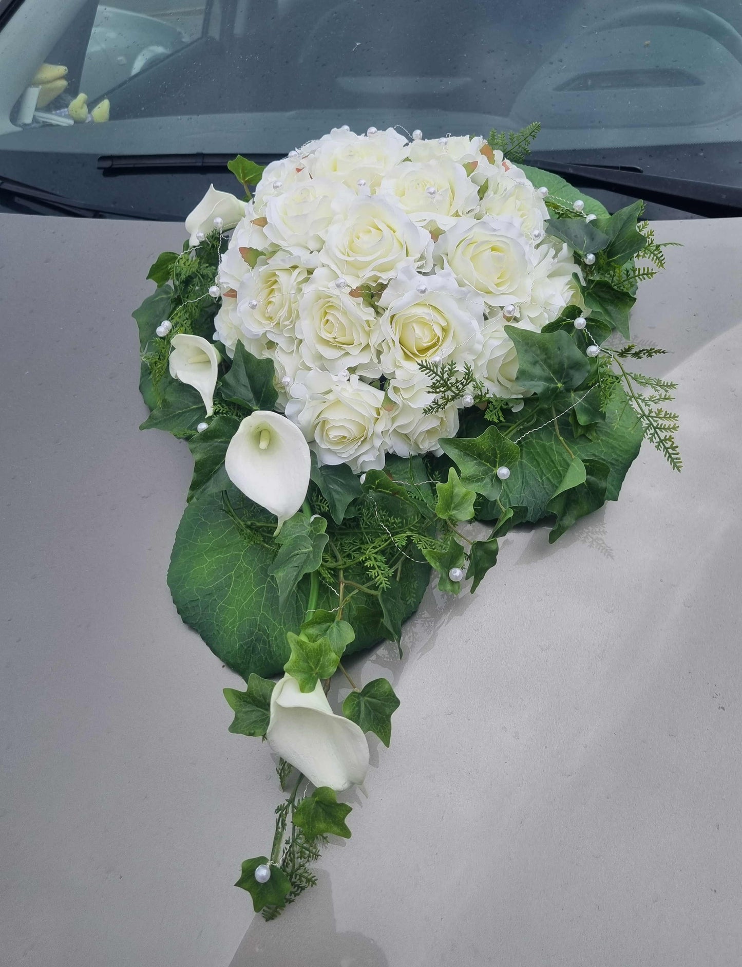Autoherz mit Callas und Rosen gross weiss