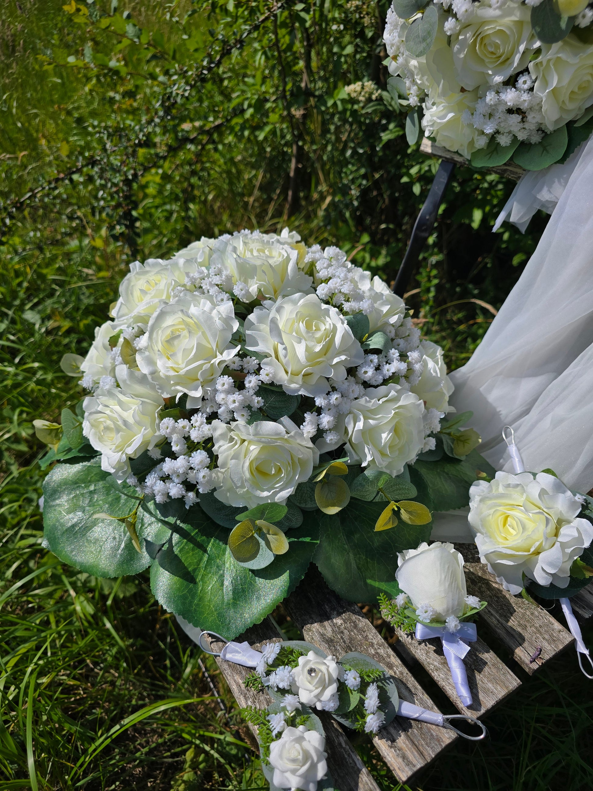 Autoschmuck Biedermeier Marie rund gebunden