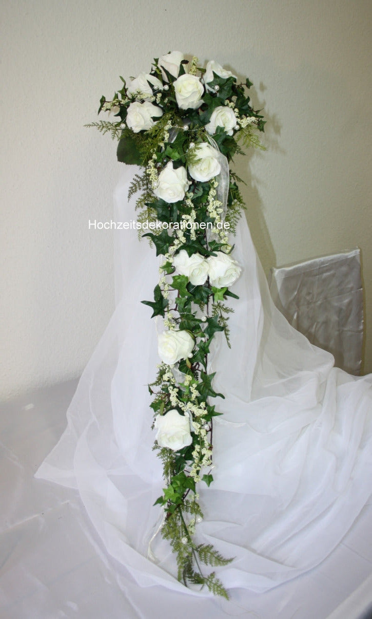 Brautstrauá Wasserfall Rosen lang