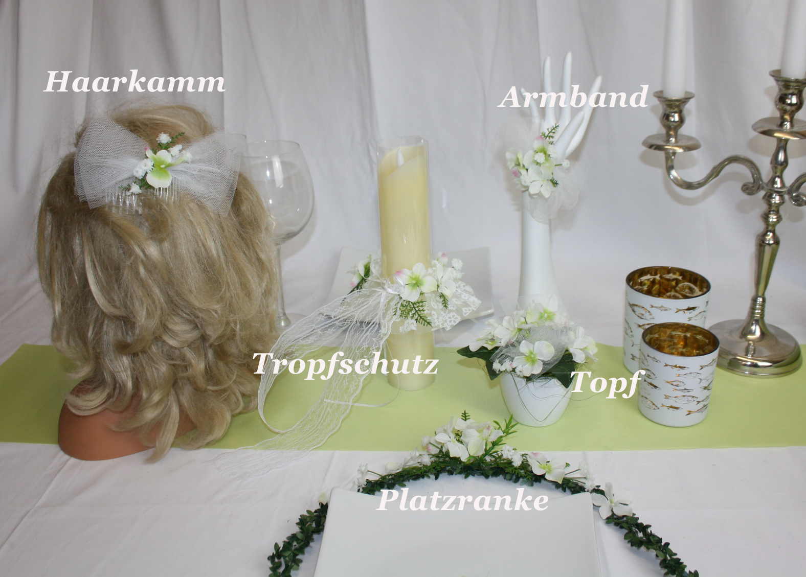 kleiner Topf Tüll und Blüten