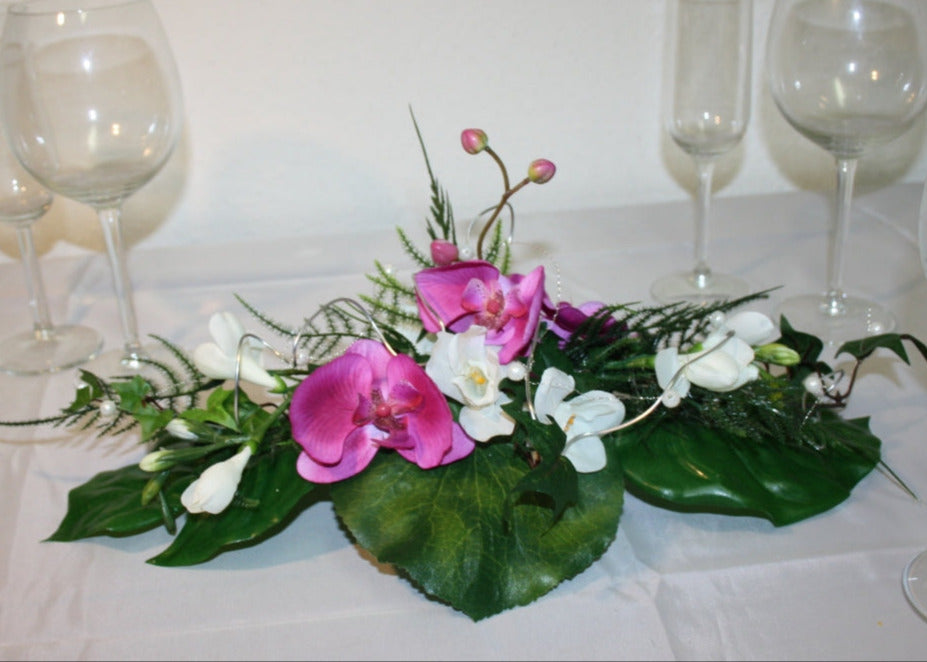 3035 Orchideengesteck mit Silberdraht