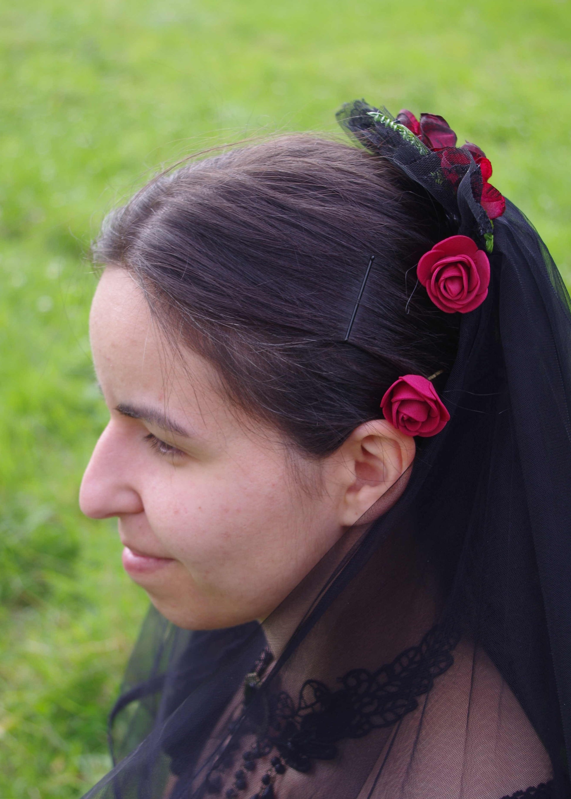 4018 Haarkamm Gothic schwarz Bordeaux