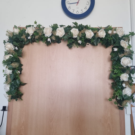 Girlande creme  mit Schleifen in gold