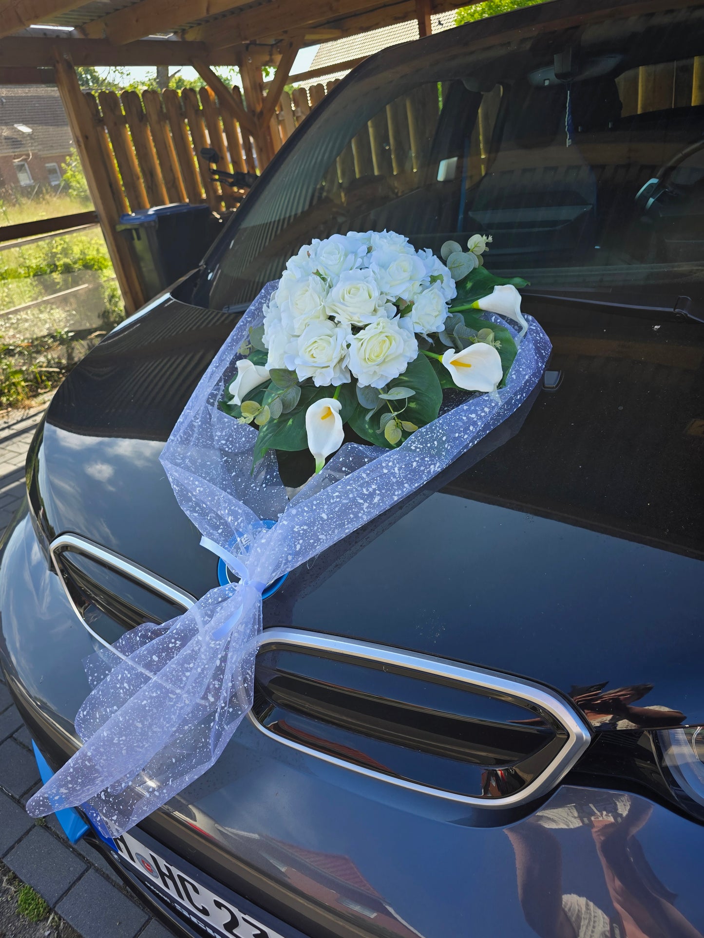 Autodeko Rosenkugel im Tüll