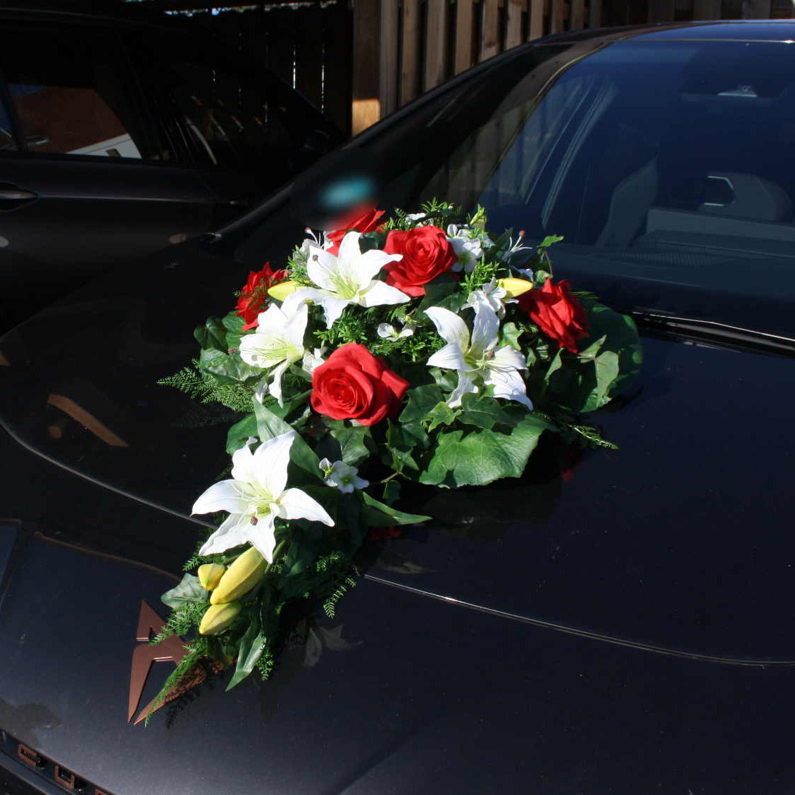 Autoschmuck schöne Lilien