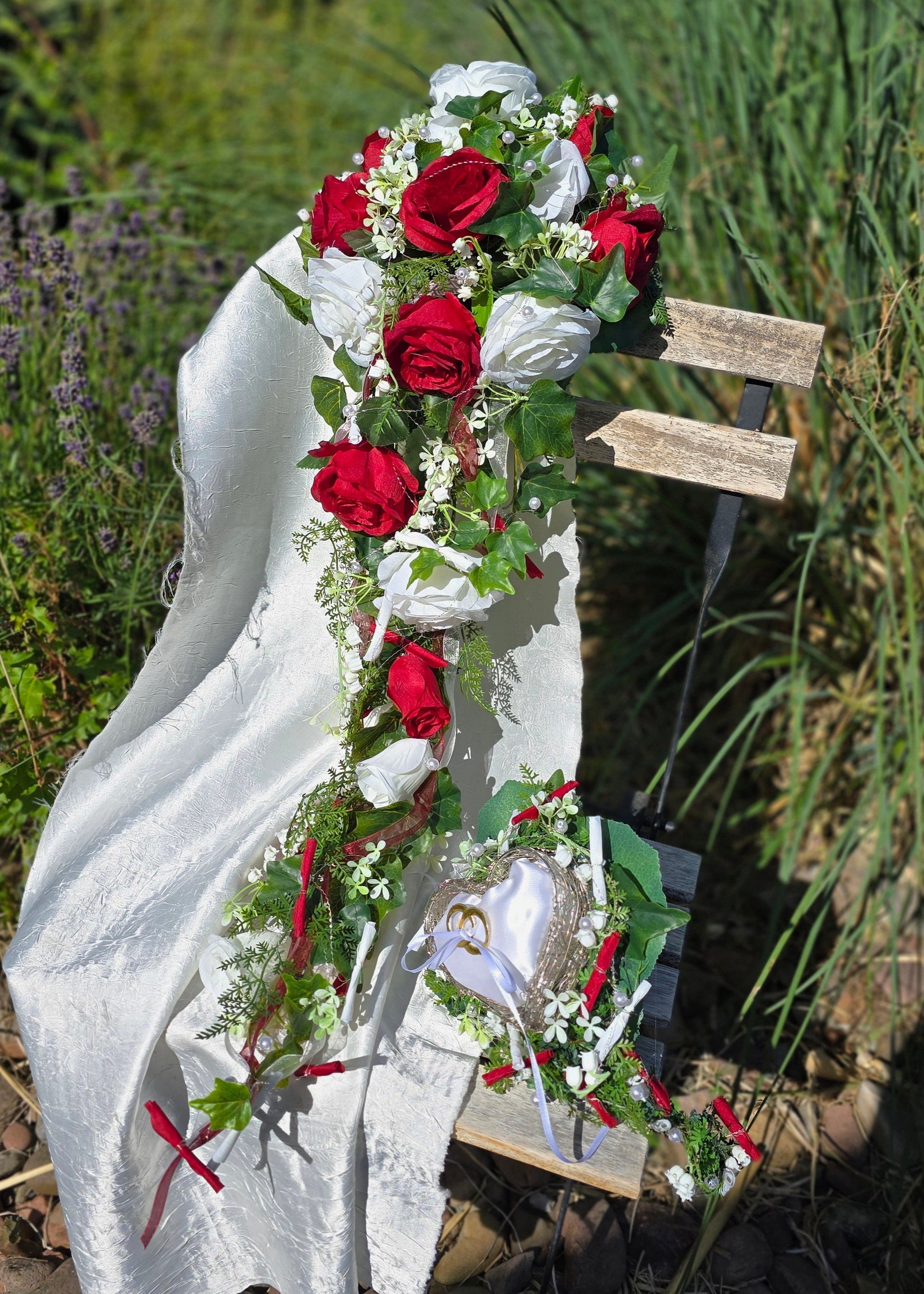 Brautstrauss Wasserfall mit Maiglöckchen