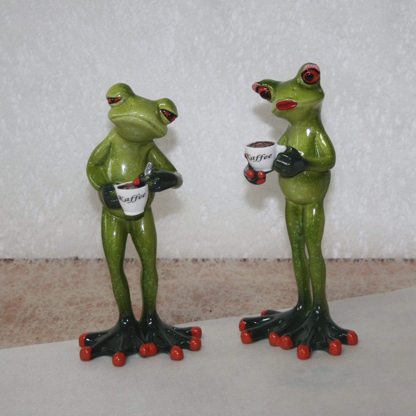 Frosch 1.Kaffee 2 süße Frösche mit Kaffeetasse