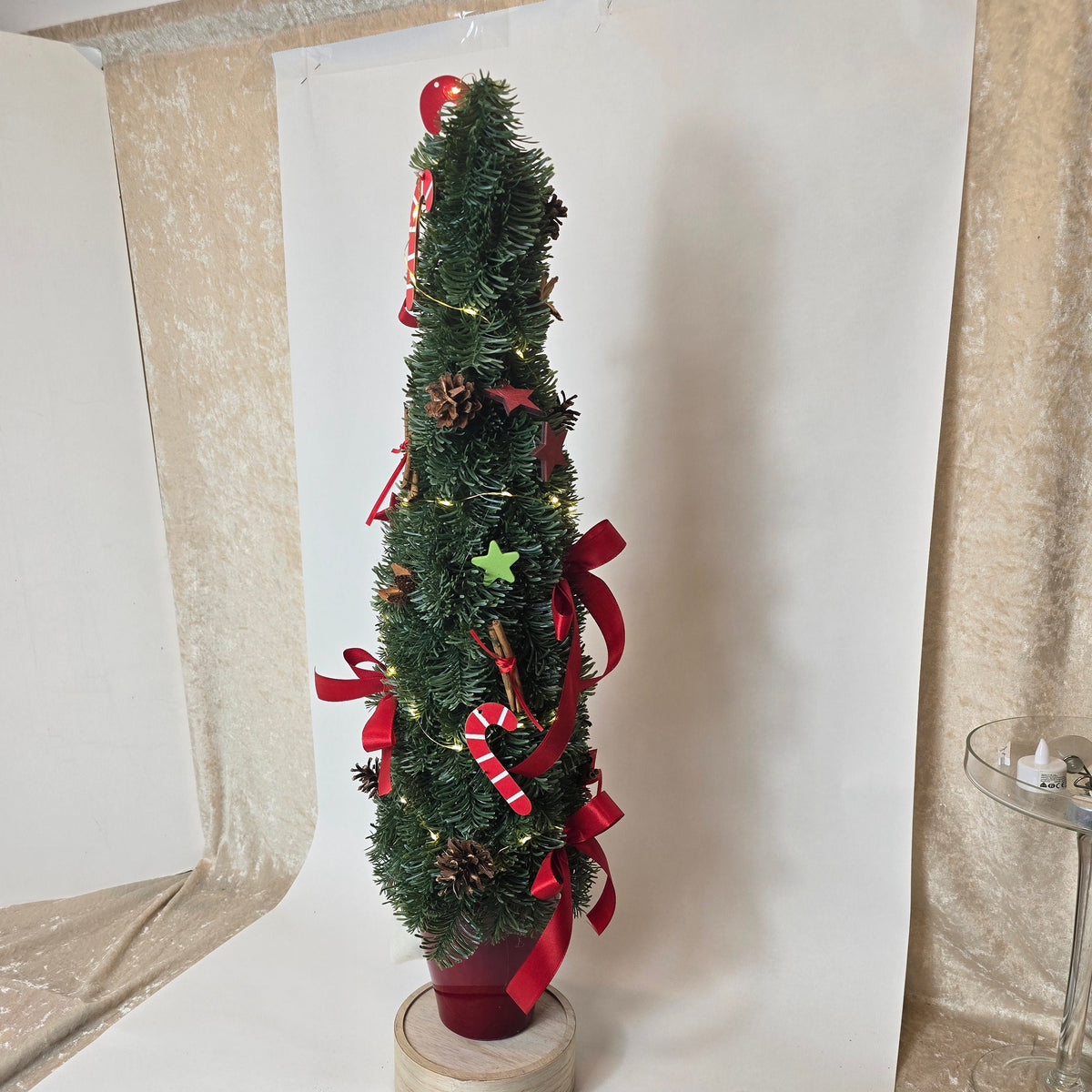 80612 Leucht Tannenbaum im Topf in rot mit LED Lichterkette 76 cm