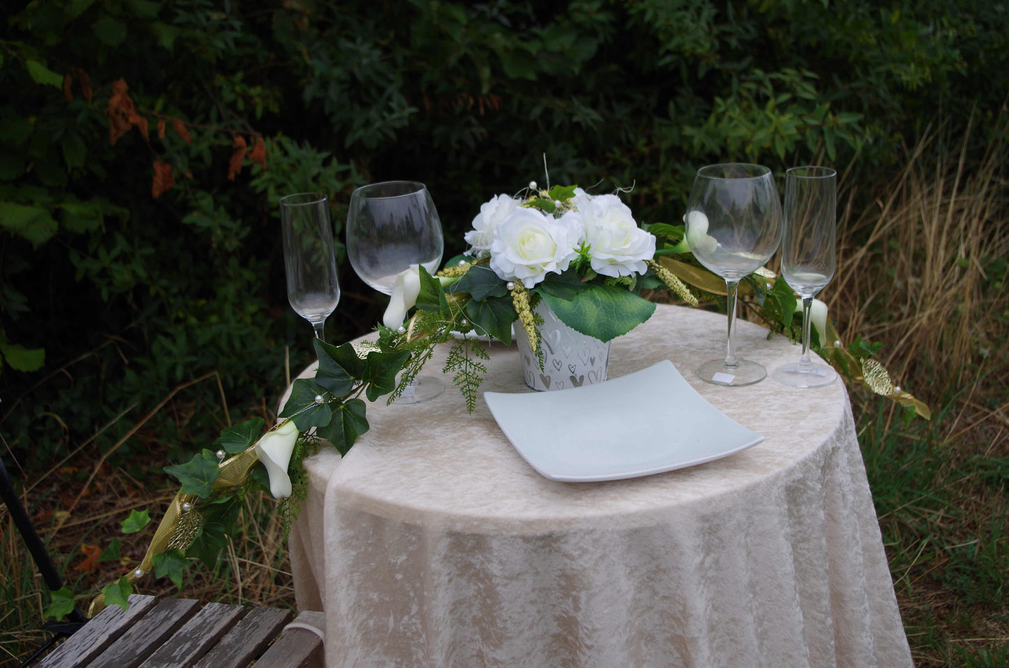 3014 Pokal mit Ranken Callas / Rosen mit gold