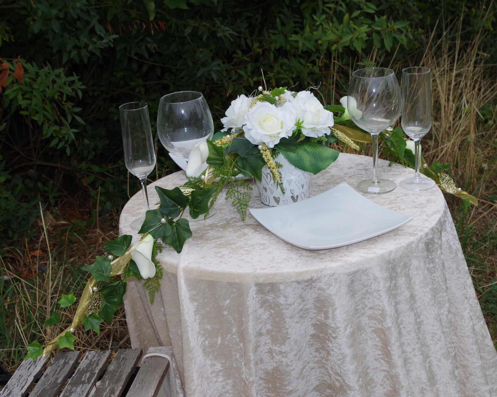 3014 Pokal mit Ranken Callas / Rosen mit gold