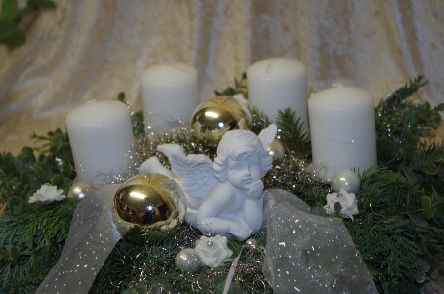 Adventskranz Engel weiss silber