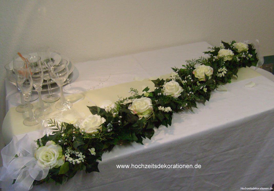 Autogirlande Hochzeit Rosen mit Amaranthus