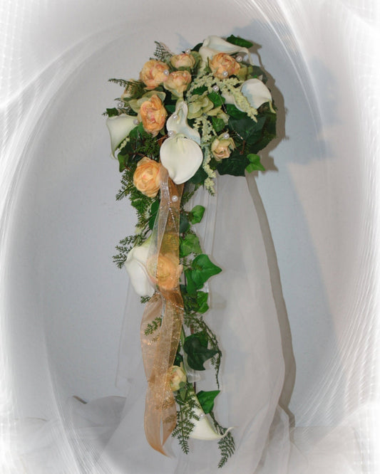 Calla Brautstrauss mit kleinen Bl�ten