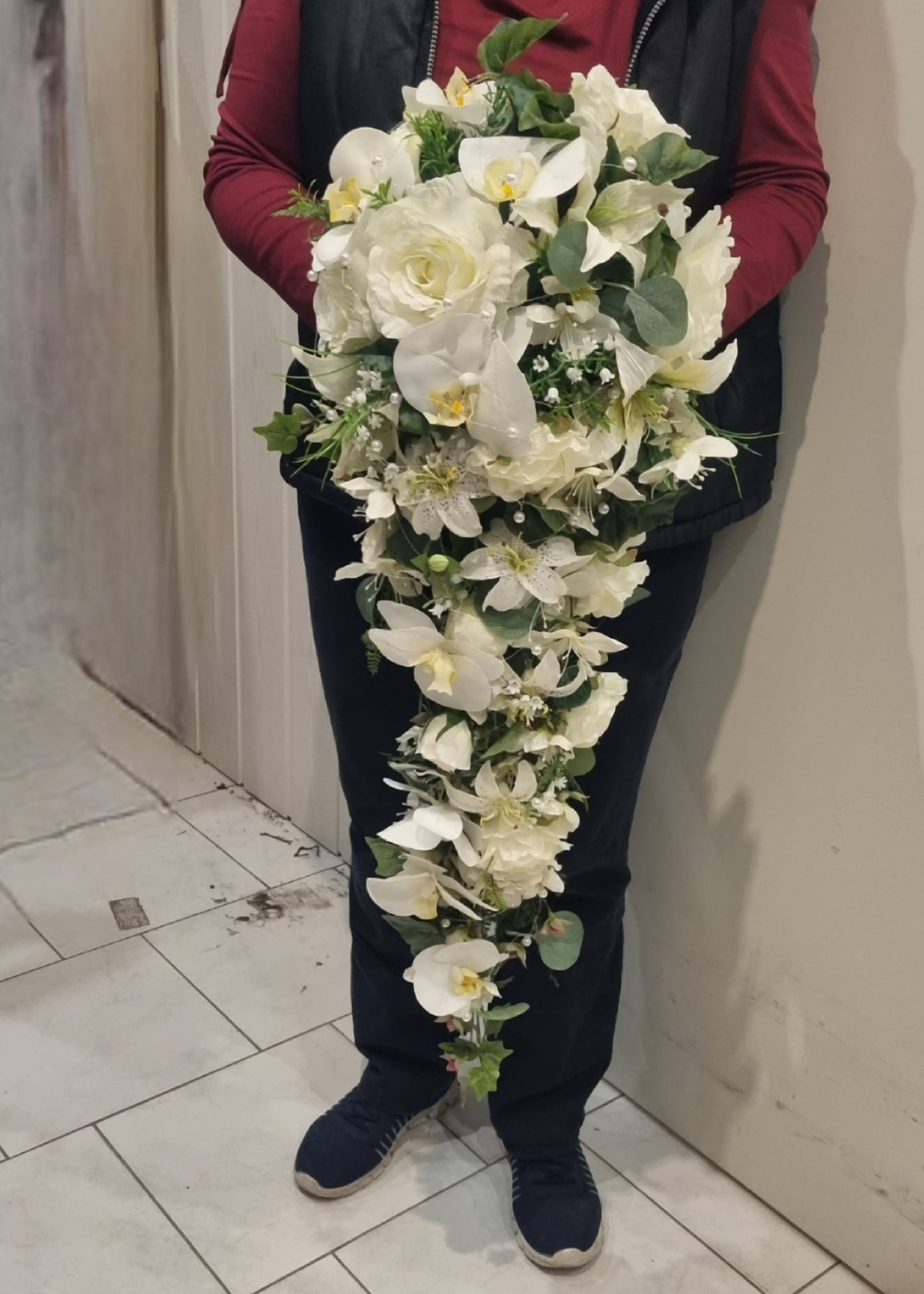 1048 Brautstrauss XXL Diana weiß/ cremeweiß