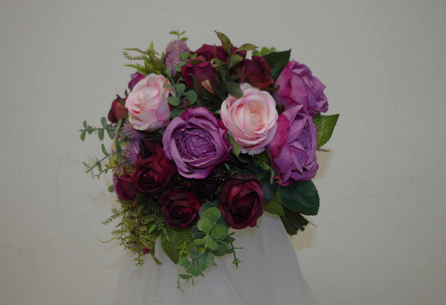 Brautstrauss Beerentraum bordeaux-pink