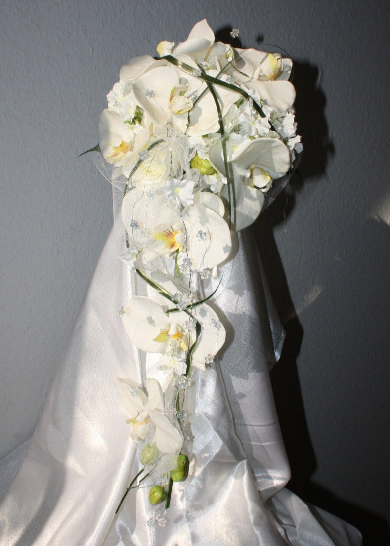 1049 Brautstrauá Orchidee mit Tüll