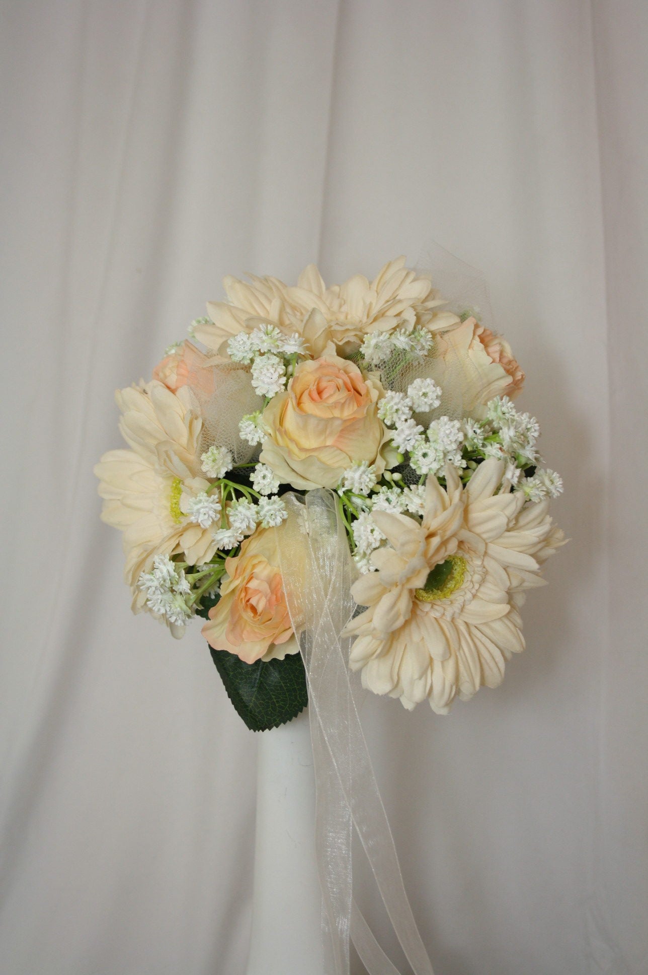 brautstrauss-rosen-pastell-gerbera