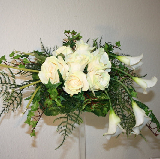 Brautstrauss Callas wild