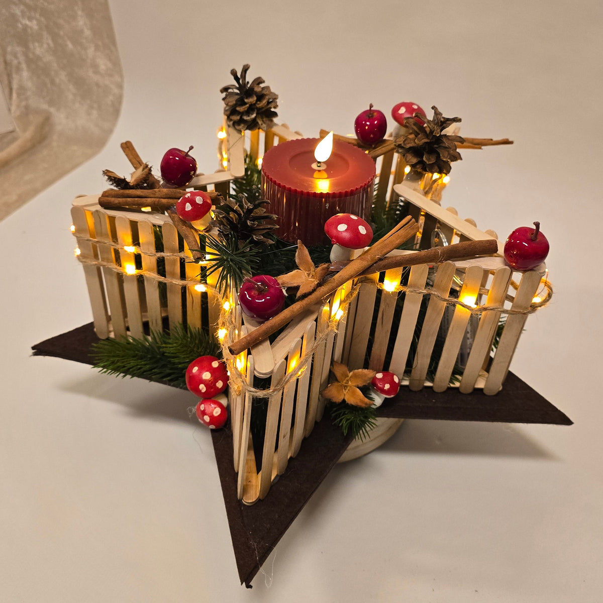 80613 Leuchtstern 35 cm aus Eisstäben mit LED Kerzen und Kette advent