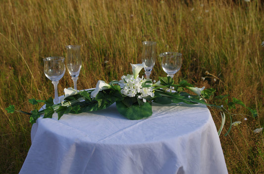 Tischgesteck Callas und Hortensien