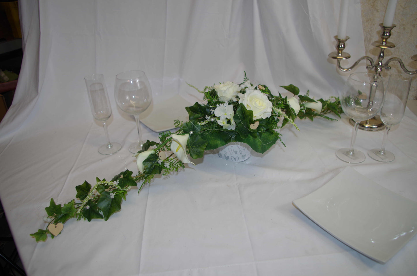 #3013 Pokal mit Ranken Callas und Rosen