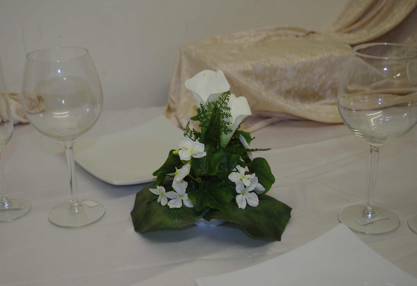 3003 kleines Callagesteck runde Tische