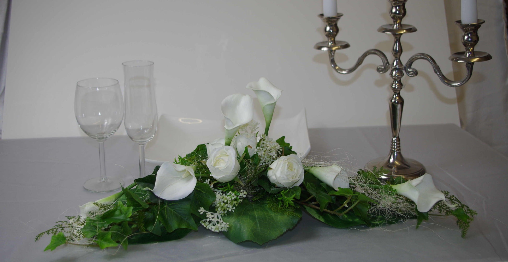 3007 kleines Gesteck Callas