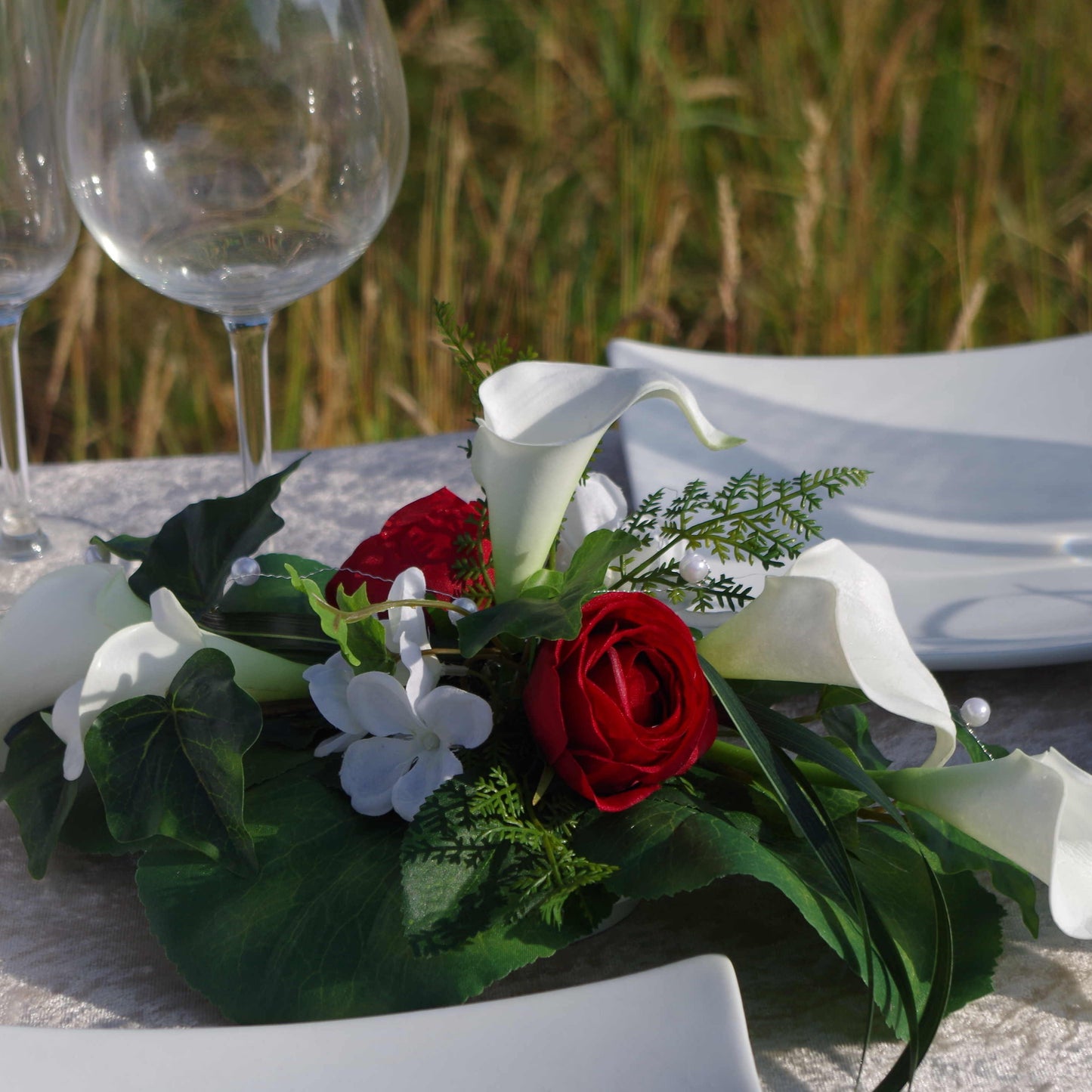 3008 kleines Gesteck Callas und Rosen Linie