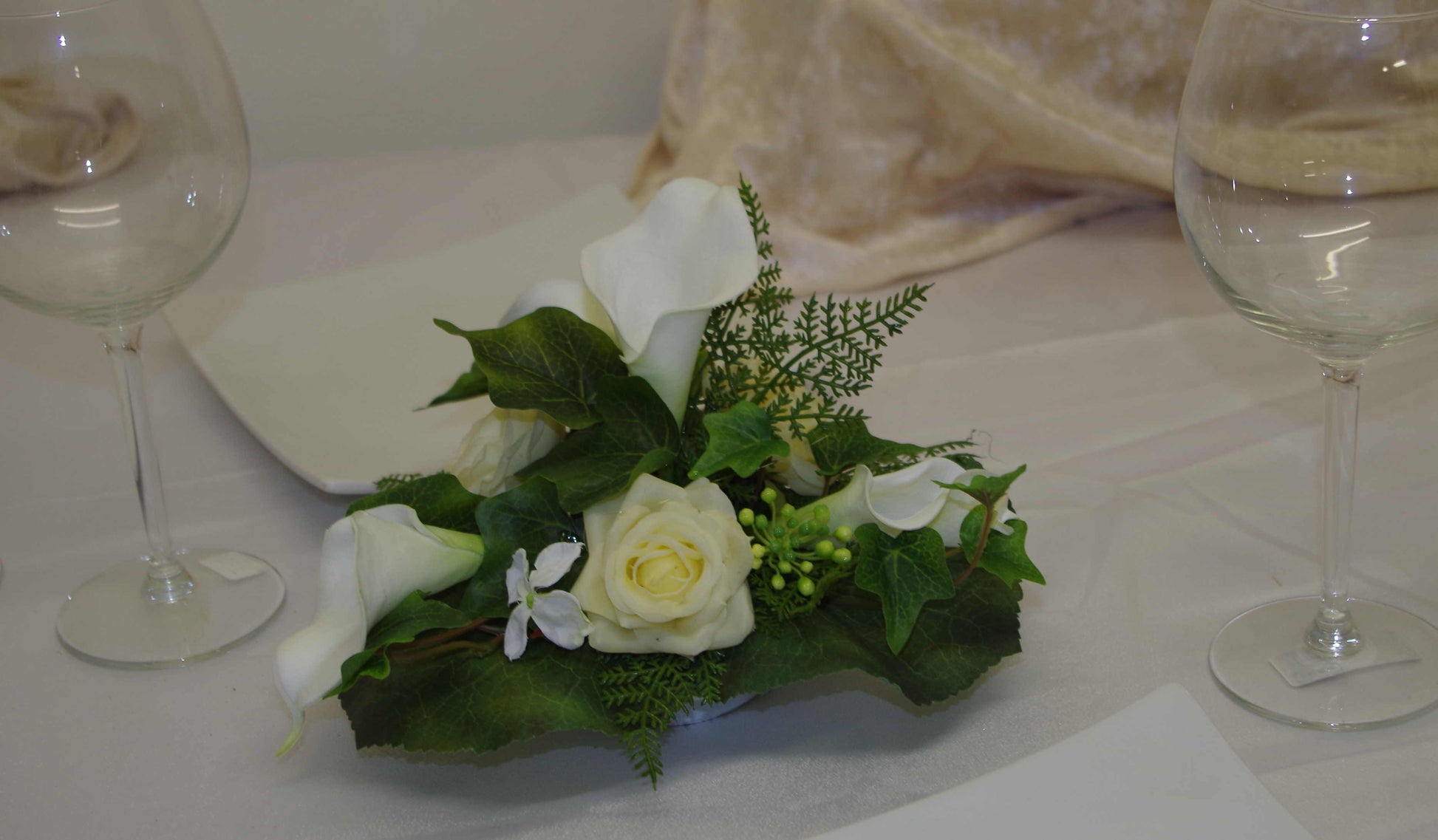 3003 kleines Callagesteck runde Tische