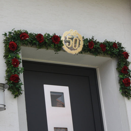 Girlande rot für goldene Hochzeit