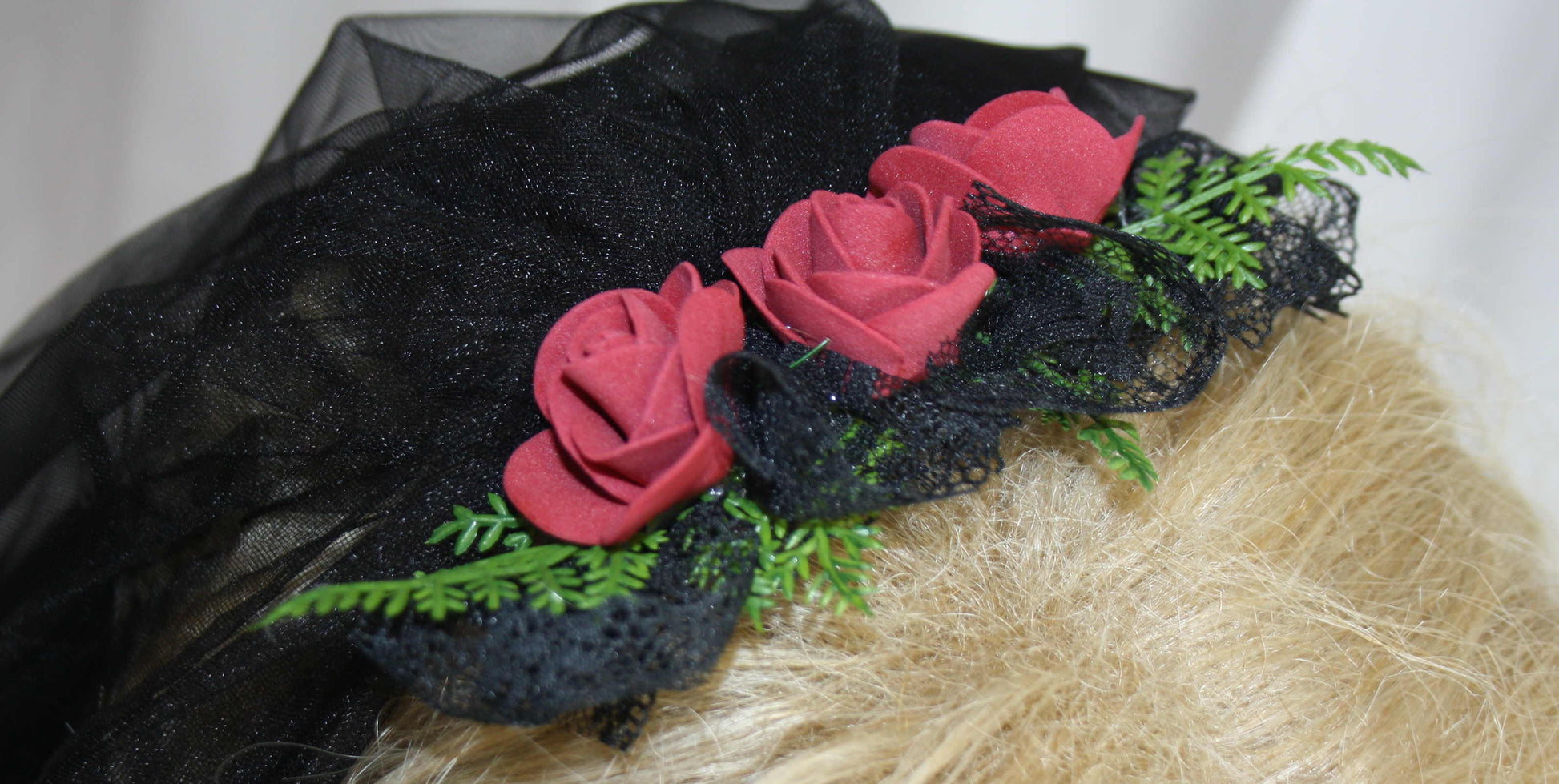 Haarkamm Gothic Rosen bordeaux