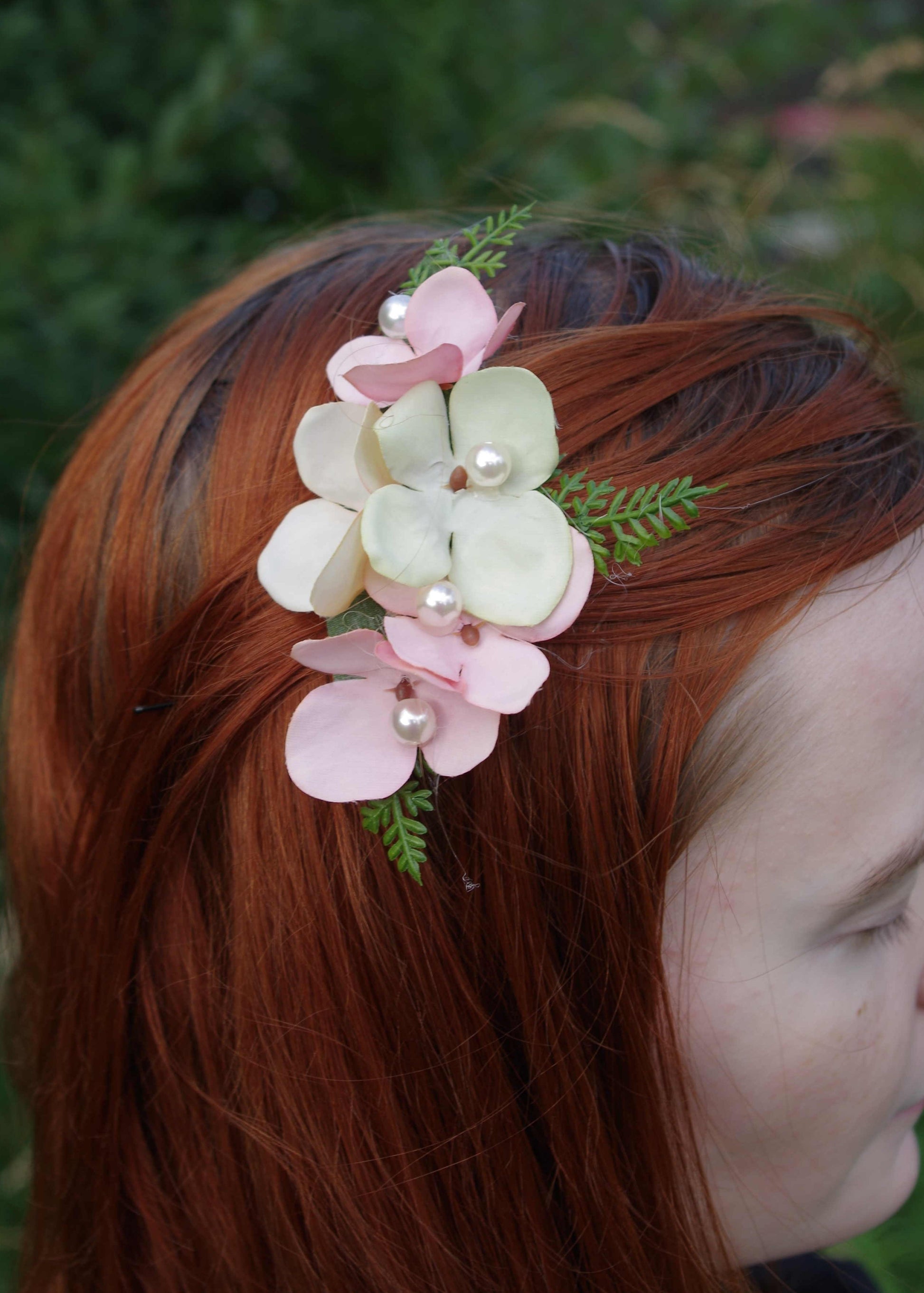 4015 Haarkamm cremerosa