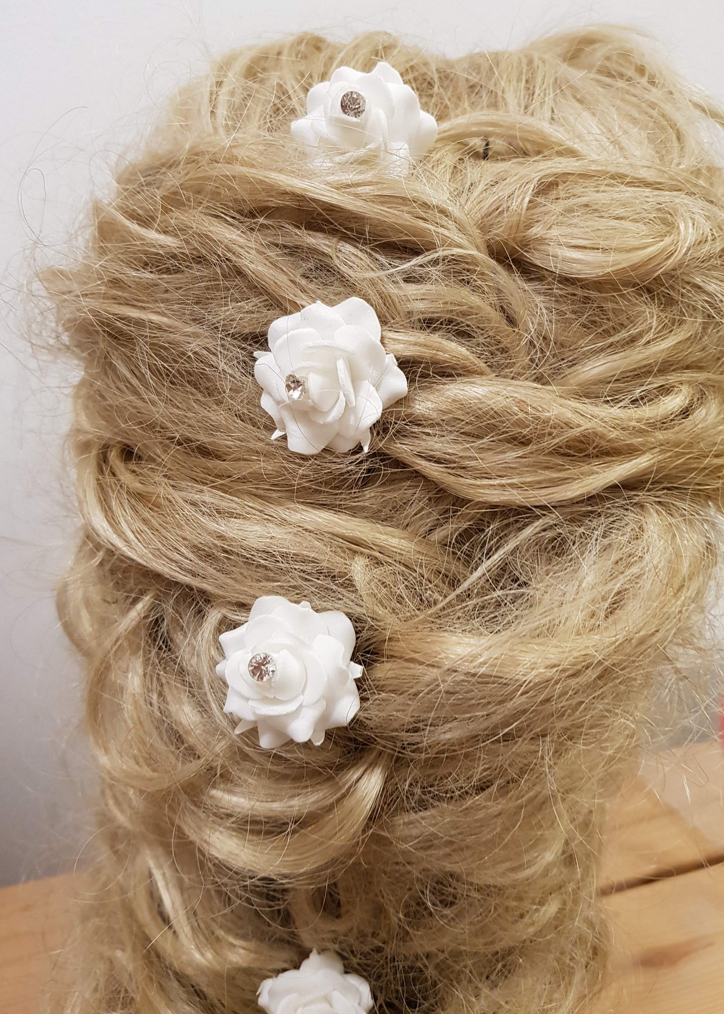 #4027 Haarrosen cremeweiss mit Strass