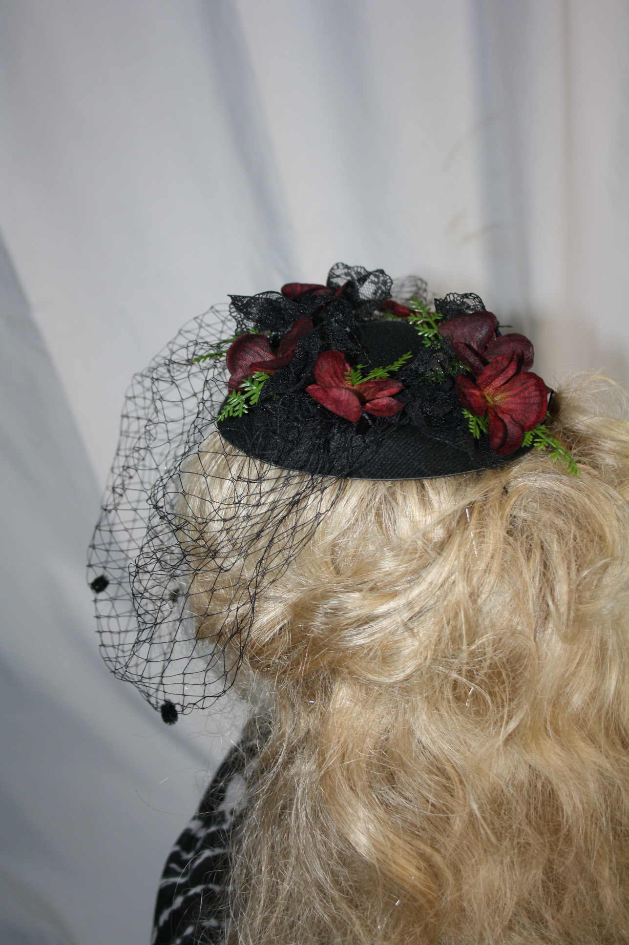 4016 Haarschmuck Gotic Fascinator schwarz