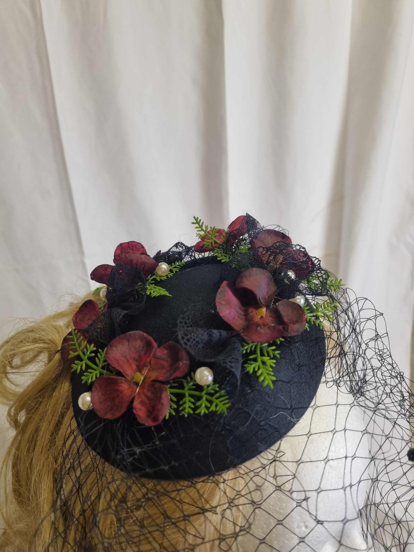 4016 Haarschmuck Gotic Fascinator schwarz