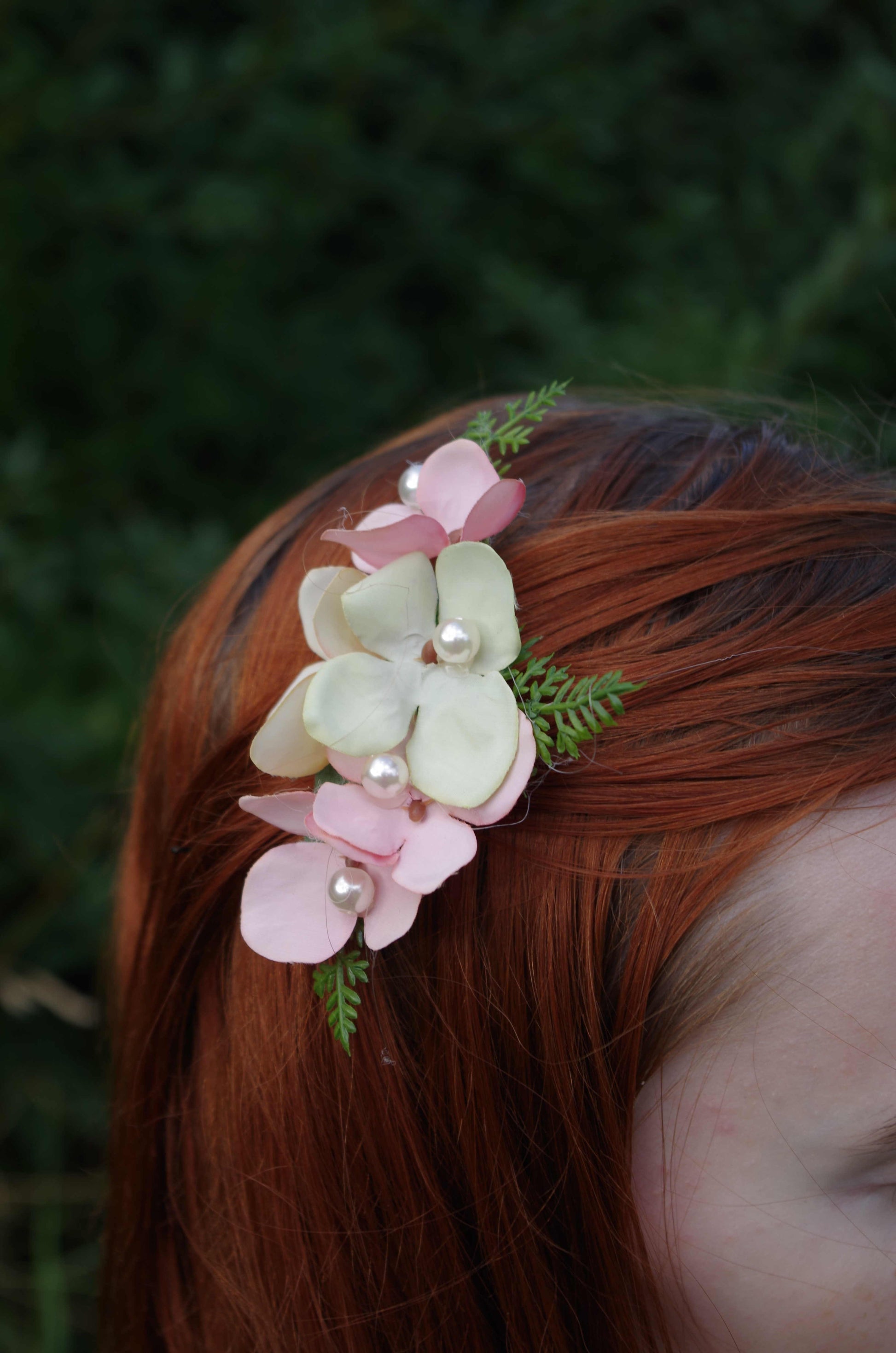 4015 Haarkamm cremerosa