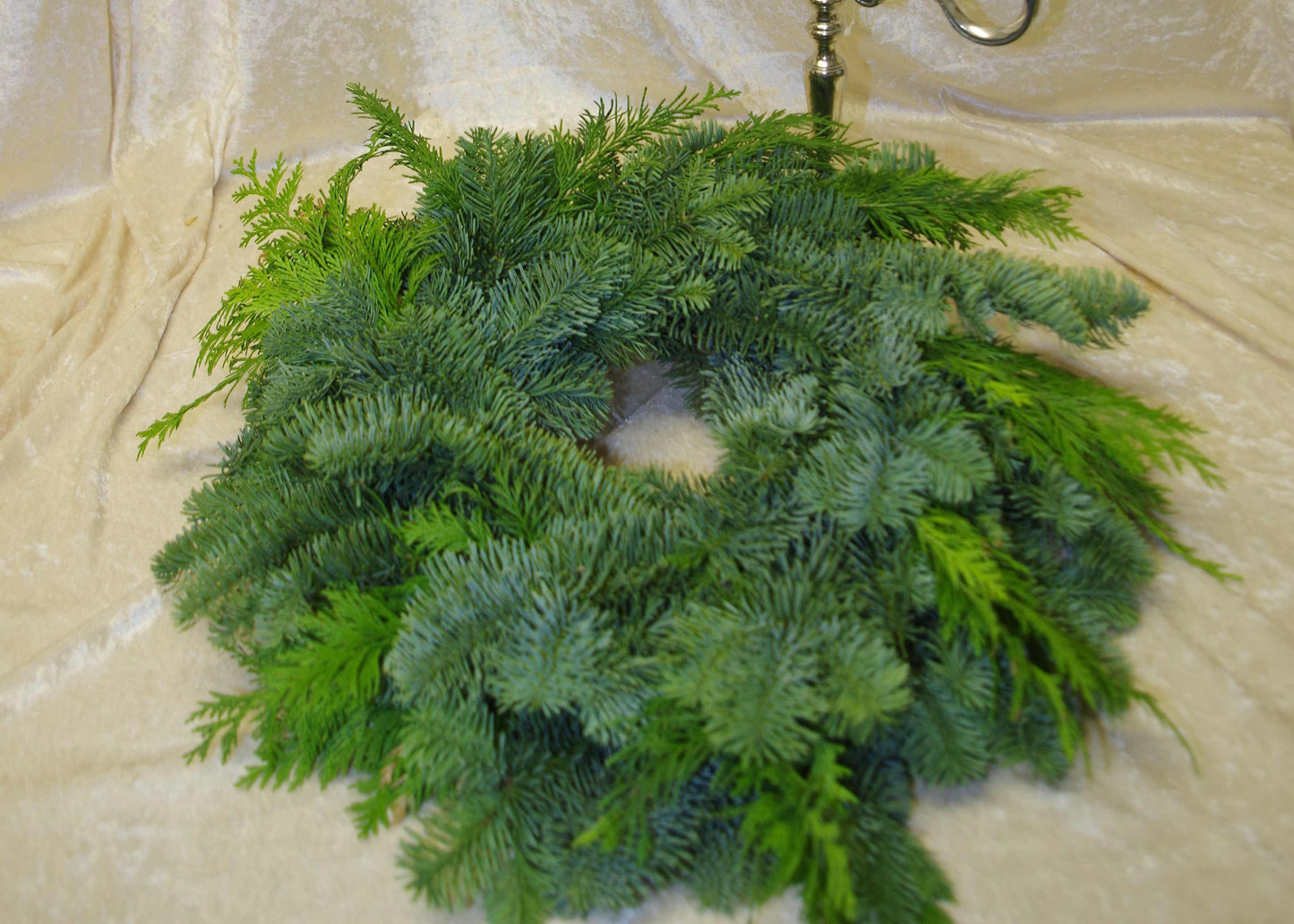 8015 Rohkranz frische Tanne, Tuja und Eukalyptus wilder mix