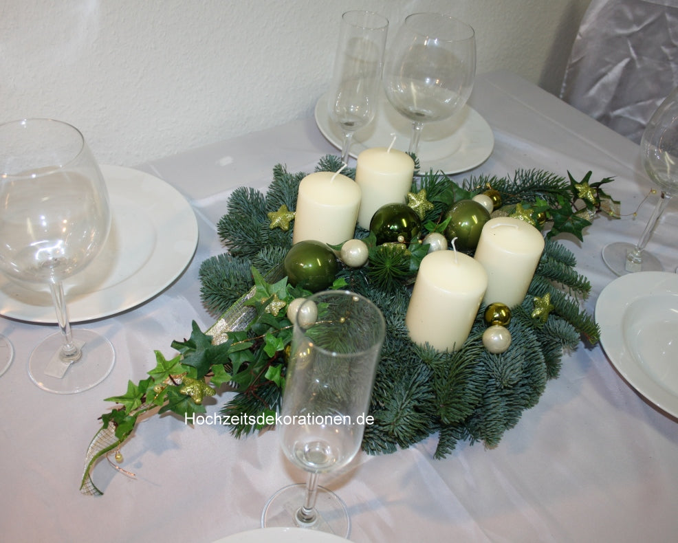 Adventskranz modern mit Efeuranke