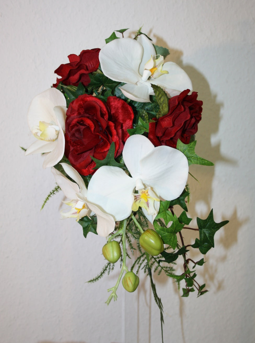 kleiner Orchideenstrauá mit Rosen Brautstrauss