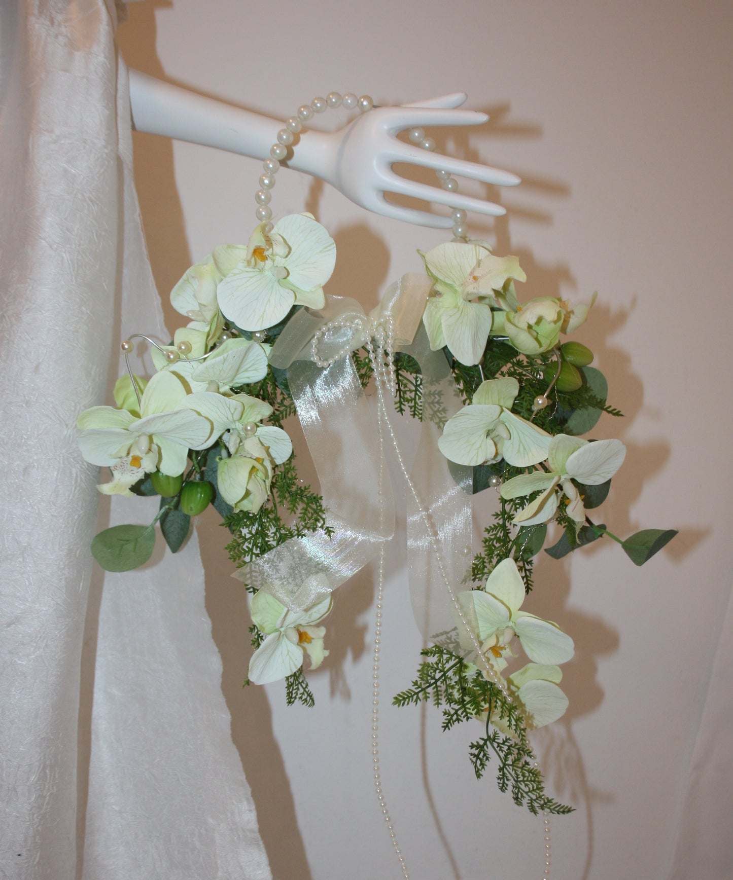 10491 Bridal bouquet orchid with many pearls hand bouquet
