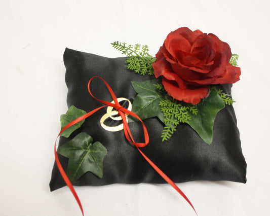 #2023 Ringkissen Gothic schwarz-bordeaux