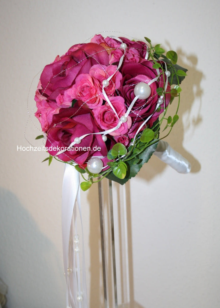 1009 Brautstrauss Kugel pretty in pink