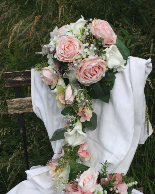 Brautstrauss rosa Romantik mit Callas