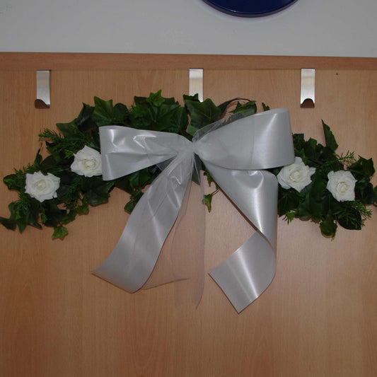 Türbogen Hochzeit mit Schleife